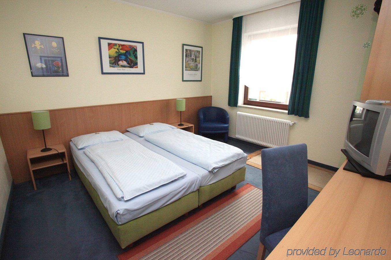 City Hotel Fellbach 24H Check-In Exterior photo